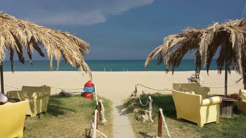 L'Isola Di Gaia Crotone Exterior foto