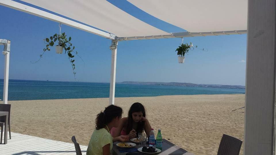 L'Isola Di Gaia Crotone Exterior foto